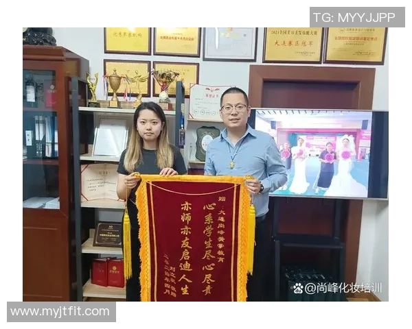 白金足球球星荣耀征程见证绿茵激情与辉煌梦想