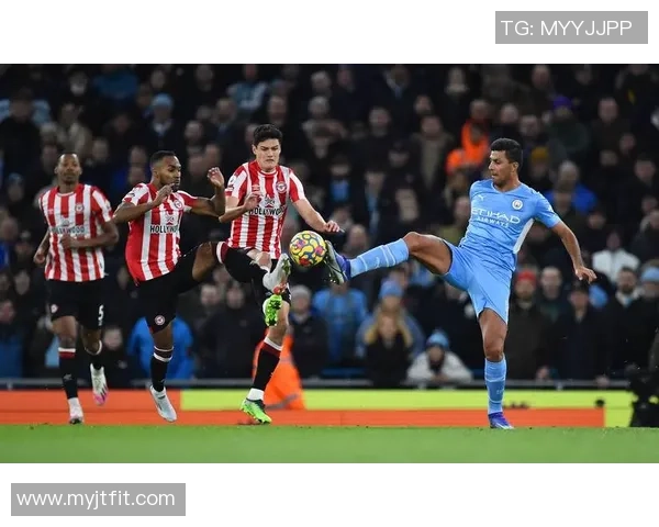 英超豪门群星闪耀赛场聚焦各队核心球员表现与未来走势 英超豪门群星闪耀赛场聚焦各队核心球员表现与未来走势